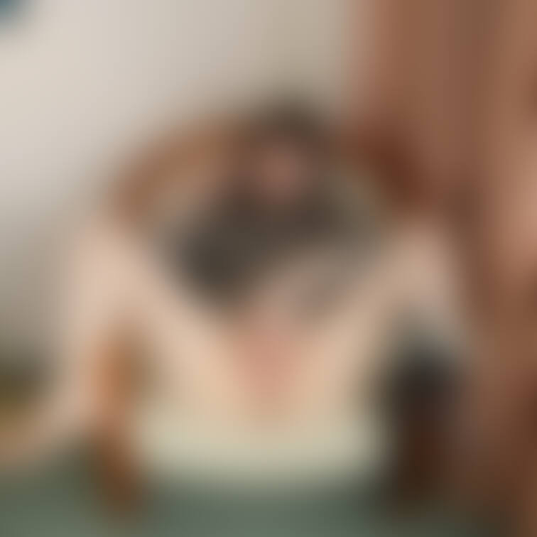 #003 MKちゃん
「MKちゃんの黒スト」(17/27ページ)
Ekusiad専属元祖放尿クイーンのMKちゃ