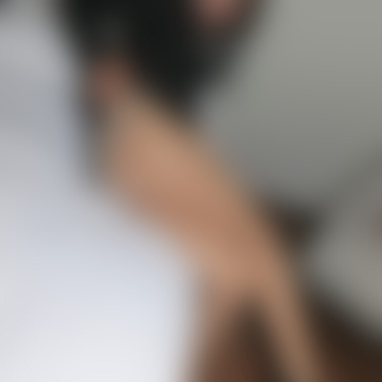 スカートめくり・・パンツ見えちゃう
-----------------------------------------