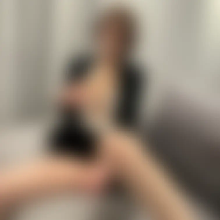 待ち時間中にオナニーしちゃうHカップ事務員。本編は部長プランより御覧ください。