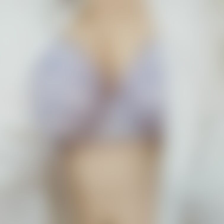 仕事の前に撮ってみた(〃∇〃)
スーツのままエッチするのっていいよね🩷🩷🩷
明日は動画あがります！