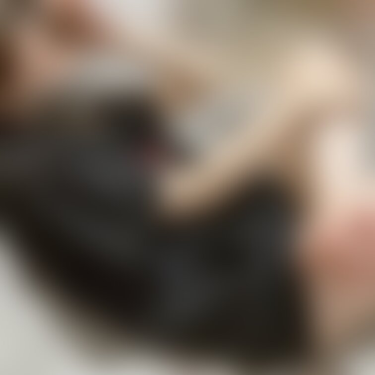 [SNS過去投稿] 3枚
①疲れが全面に出てる顔🐝笑
最近帰り遅いからこんな顔多いなぁ..
なるべく笑ってたいね