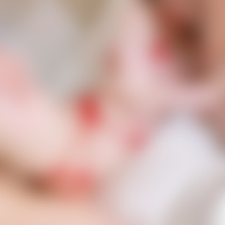 次から次に中出しされて
お部屋の中がザーメンの匂いでいっぱい🍼
私のおま◯こは中出し専用です🥹💗

《いいね♡》