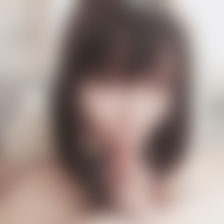 【顔出し】プランのご加入ありがとうございます!
フェラが得意では無いため、この頃から毎日、肉棒を咥える練習です。