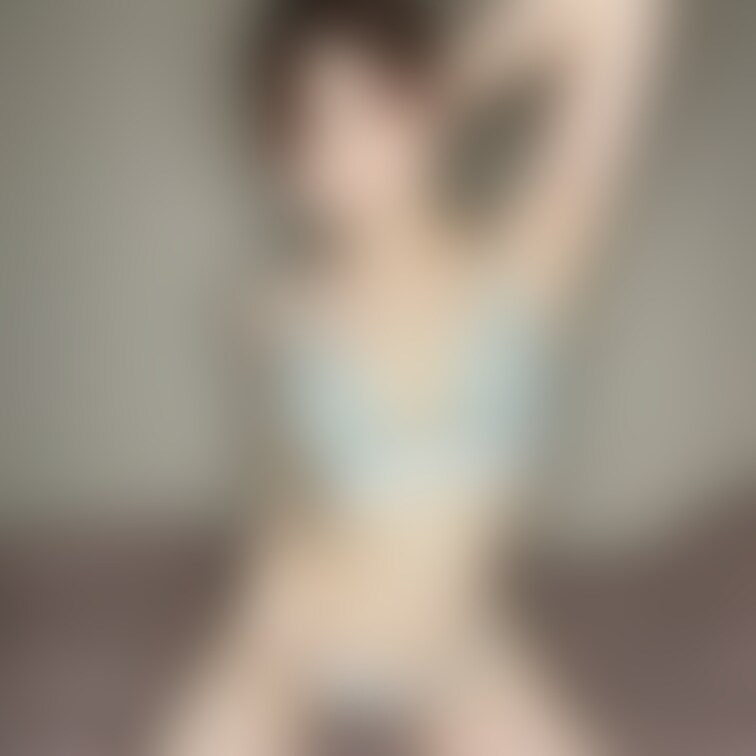 健康的なカラダは好きですか?♡
華やかな下着もエロいけど、
スポーティーな下着もえっちだよね///