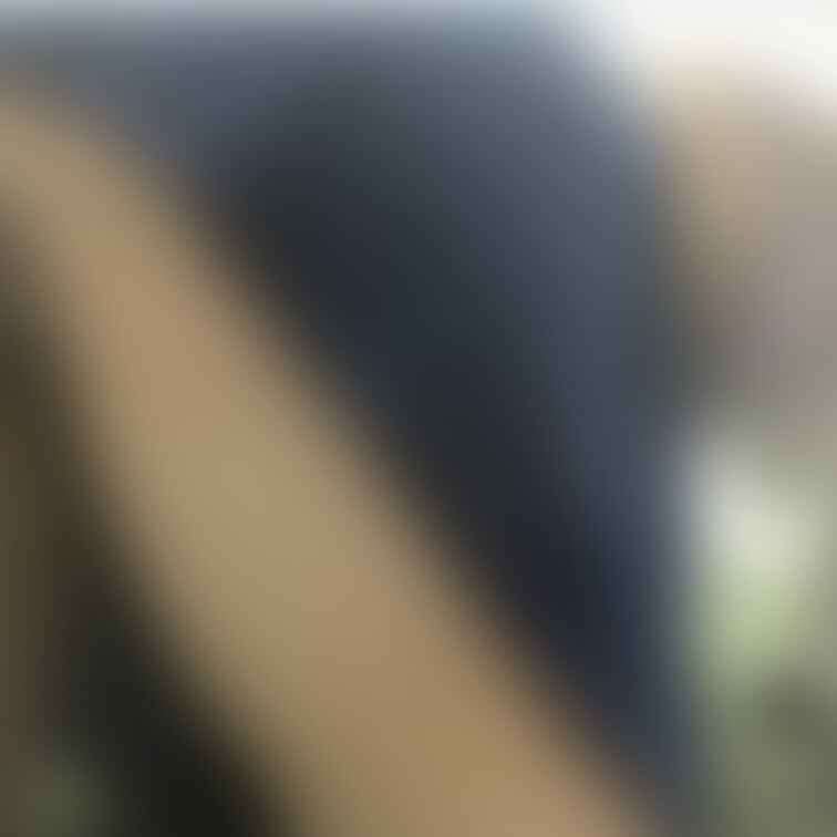 この前初めて教えてくれた気持ちいいやつ、早くまた欲しくなっちゃった、、🥺


にゃんこは高◯生のときブレザー×ネク