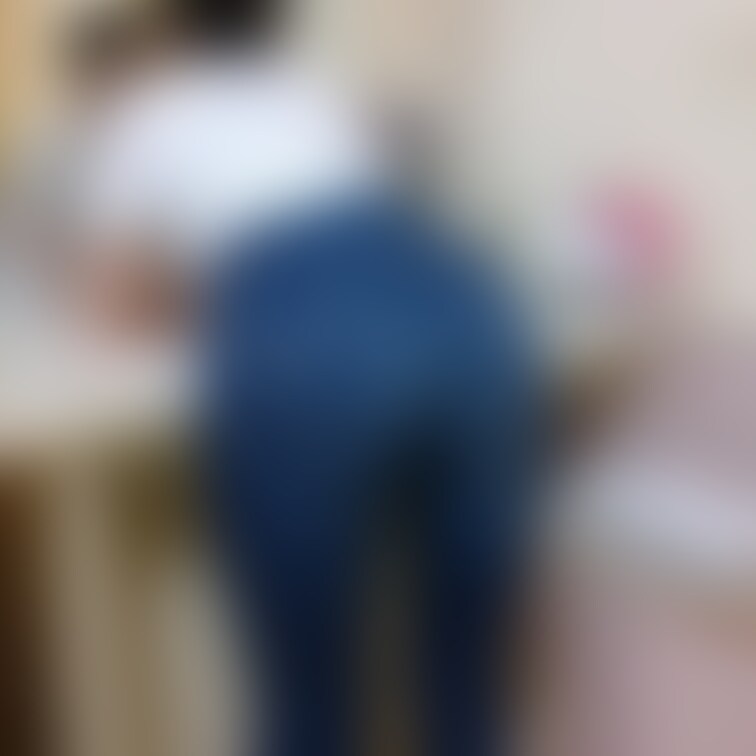 moussyローライズ姿を悪友が撮影した写真です
