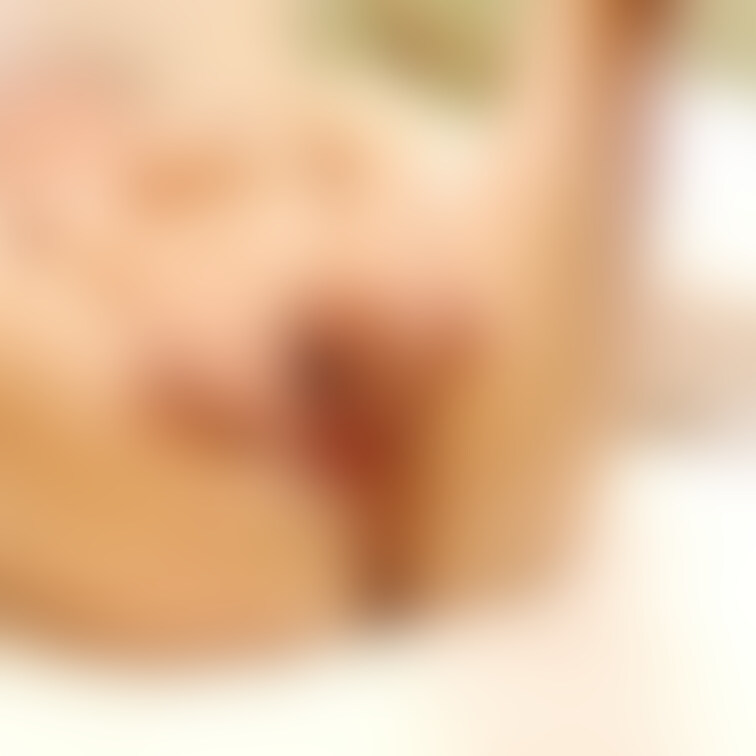 恥ずかしい格好させられた