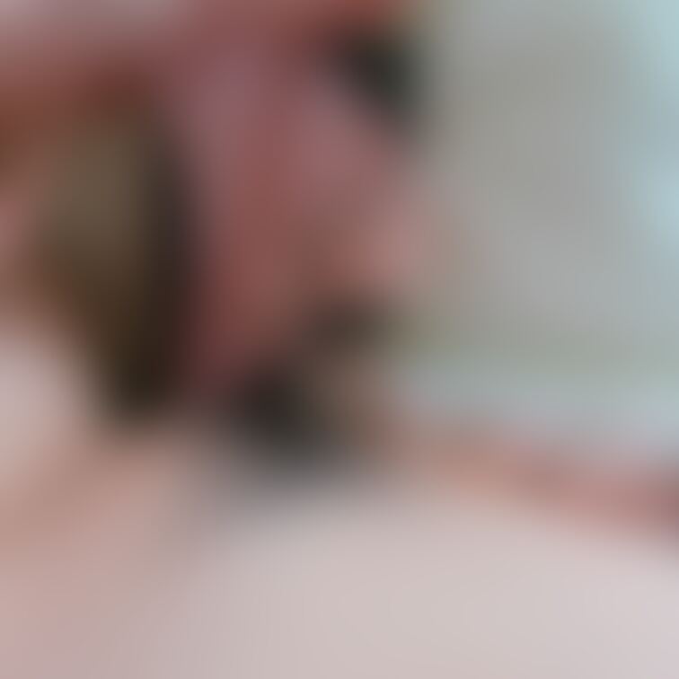 上の方まだ生えてくるなぁ🥺
ぷちぷち毛が…😭
今夜脱毛器当てようっと💦