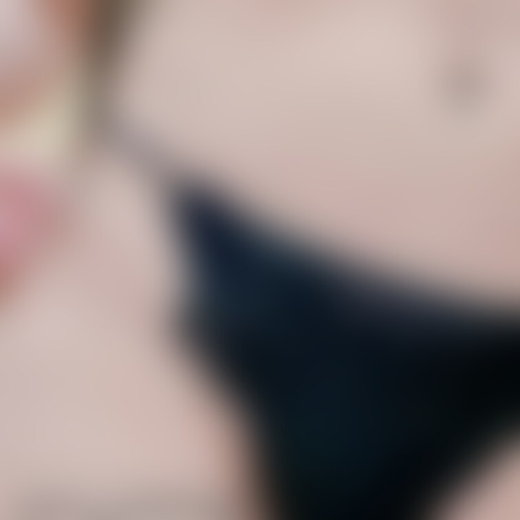 今までウィッグ被ってお写真撮ったり、髪の長さ隠してたけど面倒くさくなっちゃった😅

実はまいの髪は腰まであるスーパー