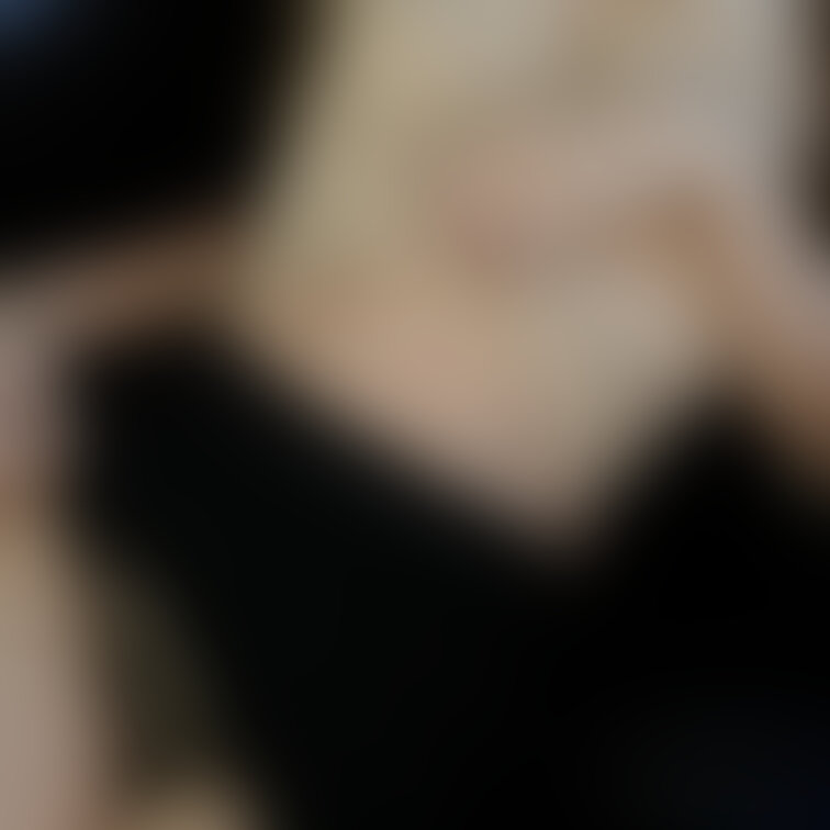 メンエス衣装をめくると、、、👙🖤
