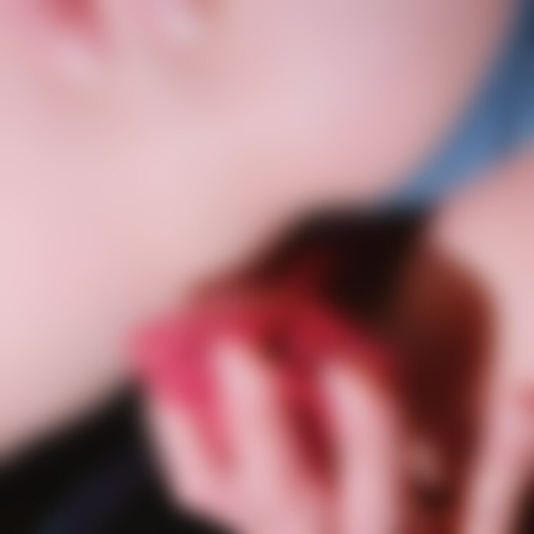バラが咲いた🌹
自分で挿すのは難しい💕