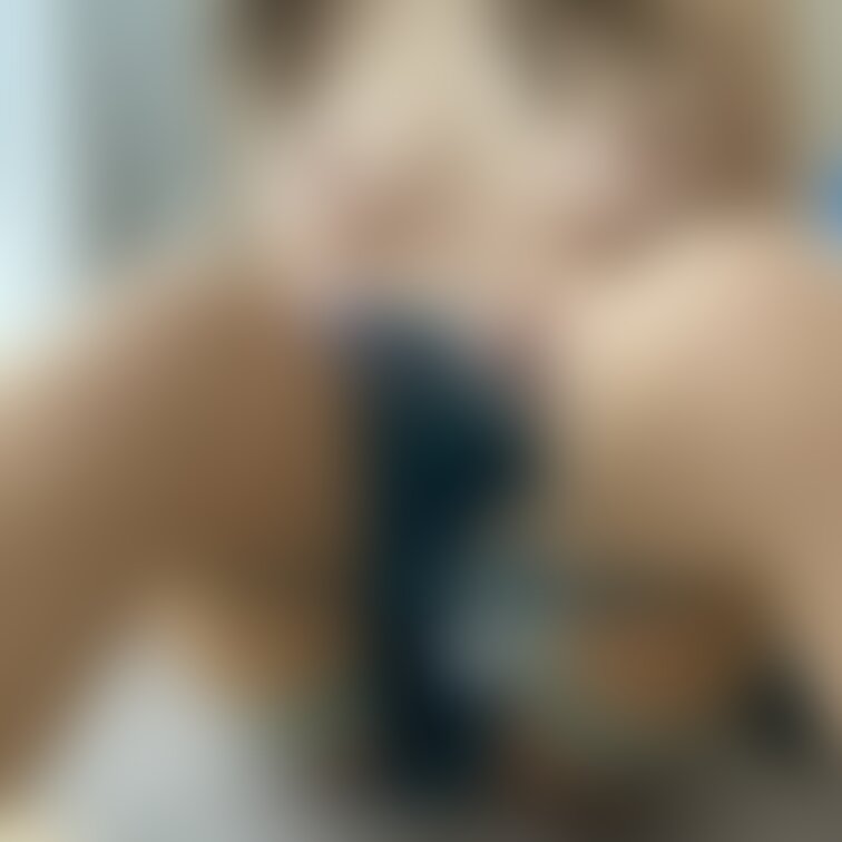 今度はTバックを脱いで行って....💓
じっくりみてね💓