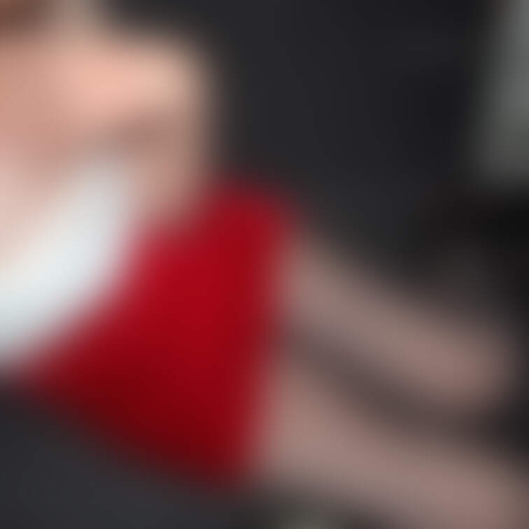 【ミニワンピサンタコスプレ】画像シリーズ
お試しプラン限定 画像2枚
もっと応援プランでは、マスク付きなので妻の