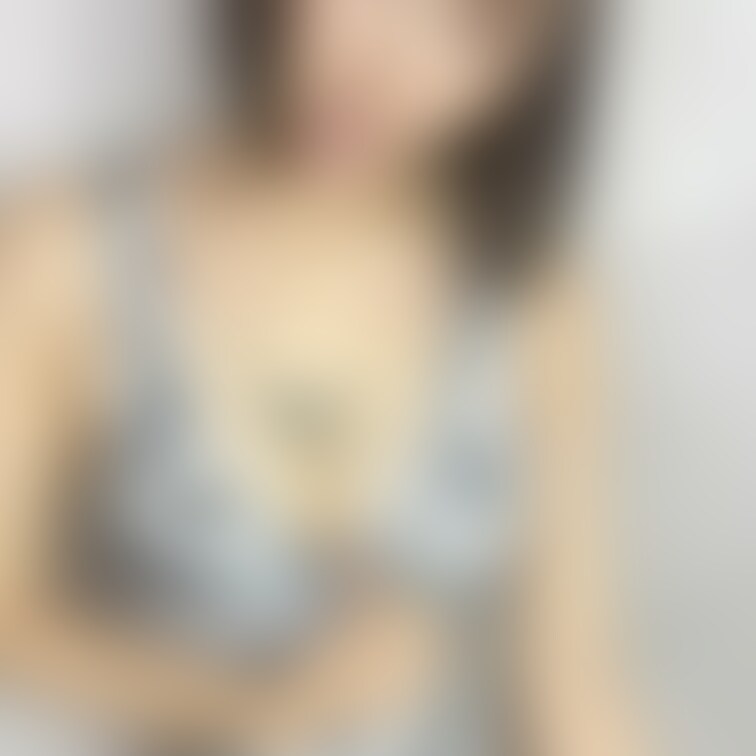 アヘ顔ハイレグ水着で美乳全開！！