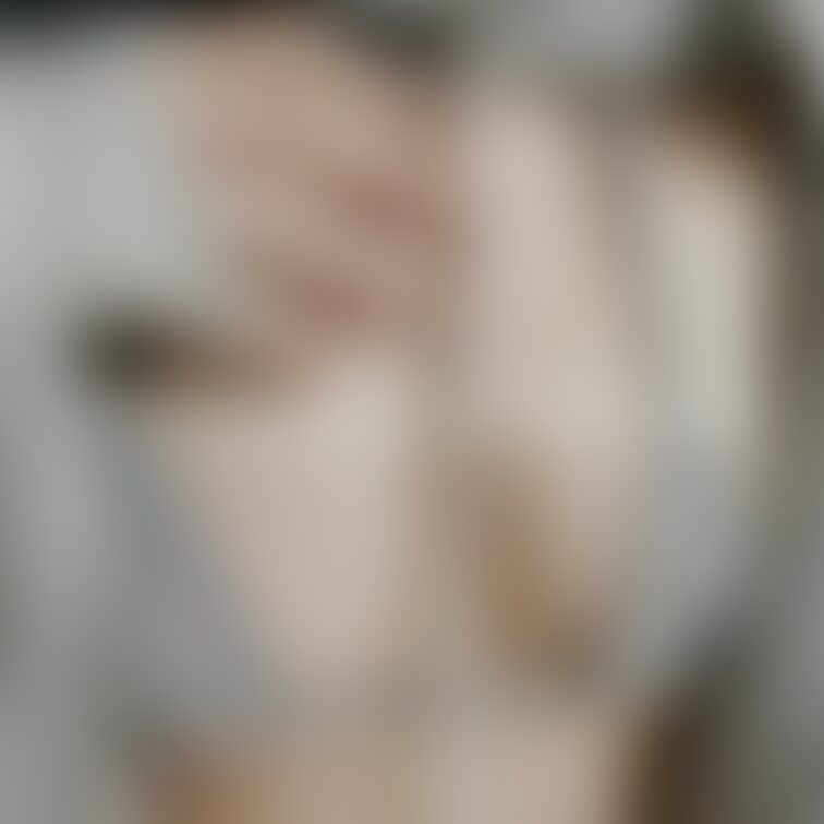 よーく見ると、、ぽちっ👀？