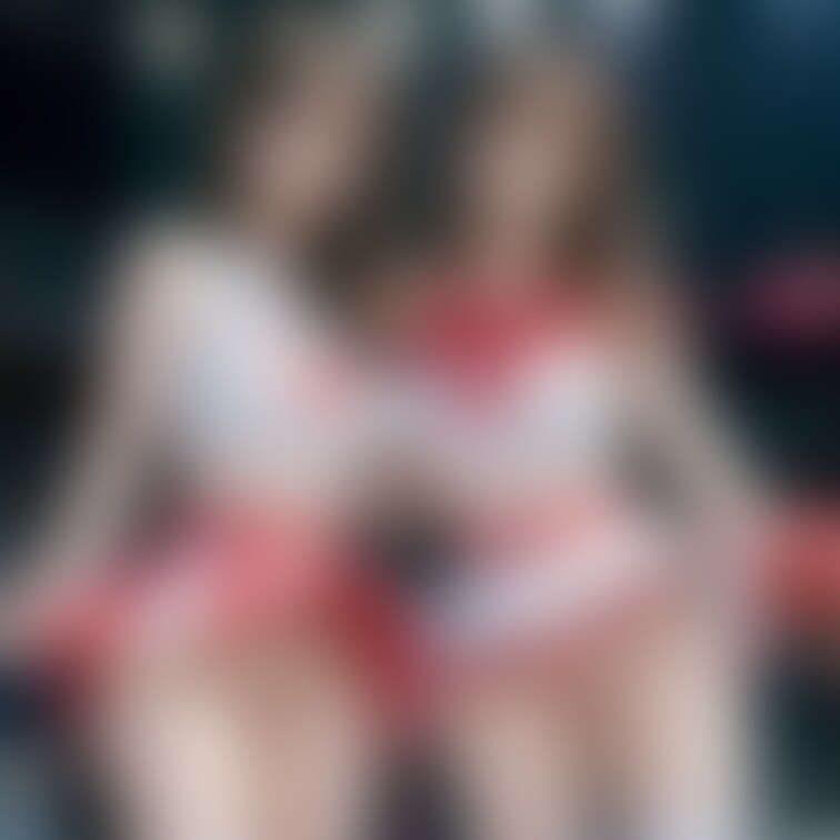 🟧チアガール　ノーパン　スカートめくり🟧

ご覧いただきありがとうございます❤️
当アカウントは○○○でえっちな美
