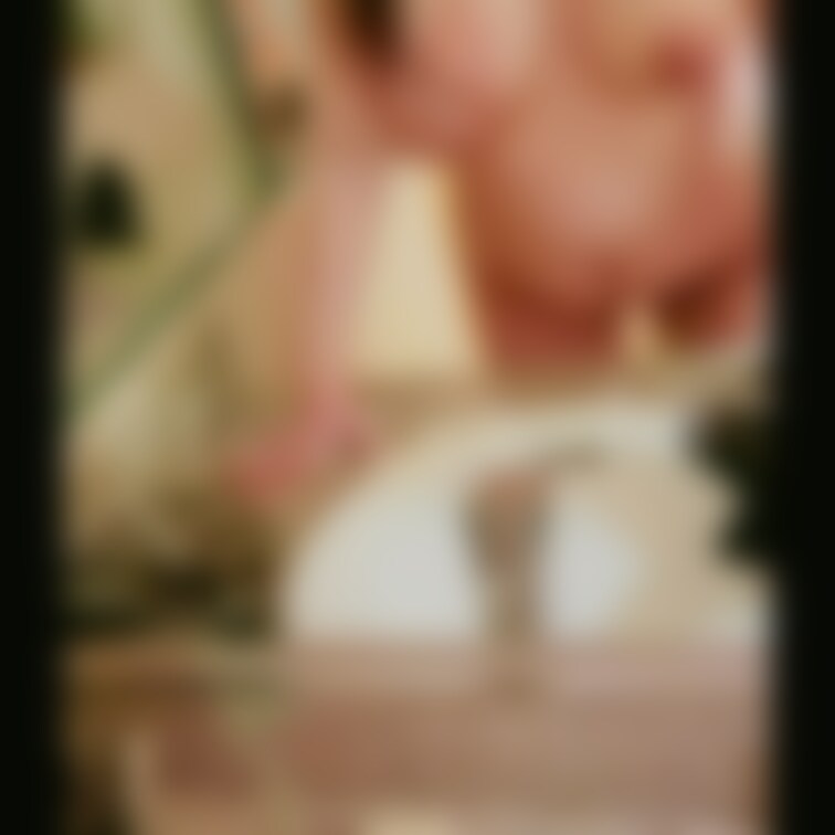 〜敏感おっぱい〜
数秒でごめんなさいwwww
お客さんが撮ってくれました。ありがとうございます。
触られただけでヌ