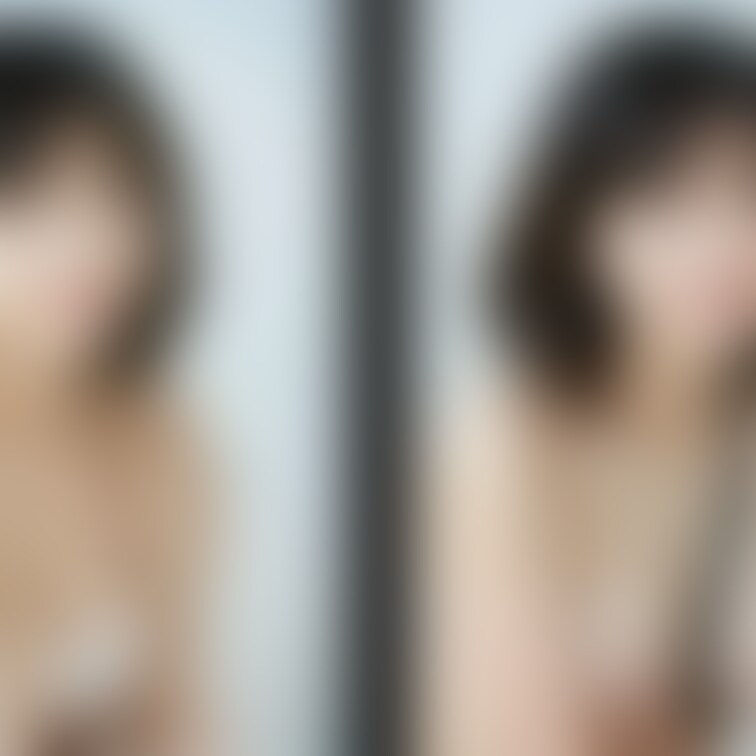 着衣と脱衣の並べた画像です    画像№1522
