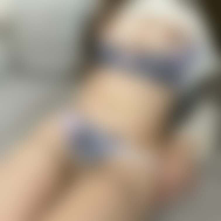 脱ぎかけのパンストとTバックをずらしておっぱいも丸出し💗
ディルド手コキ動画→ https://myfans.jp/p