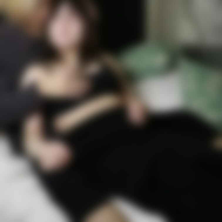 いじめられたいアパレル店員rちゃんハメ撮り62分