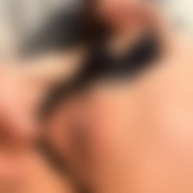 今夜19日と20日はライブチャットするよ。
私のこのプロフィールからチャットのリンクのせてるからきてね