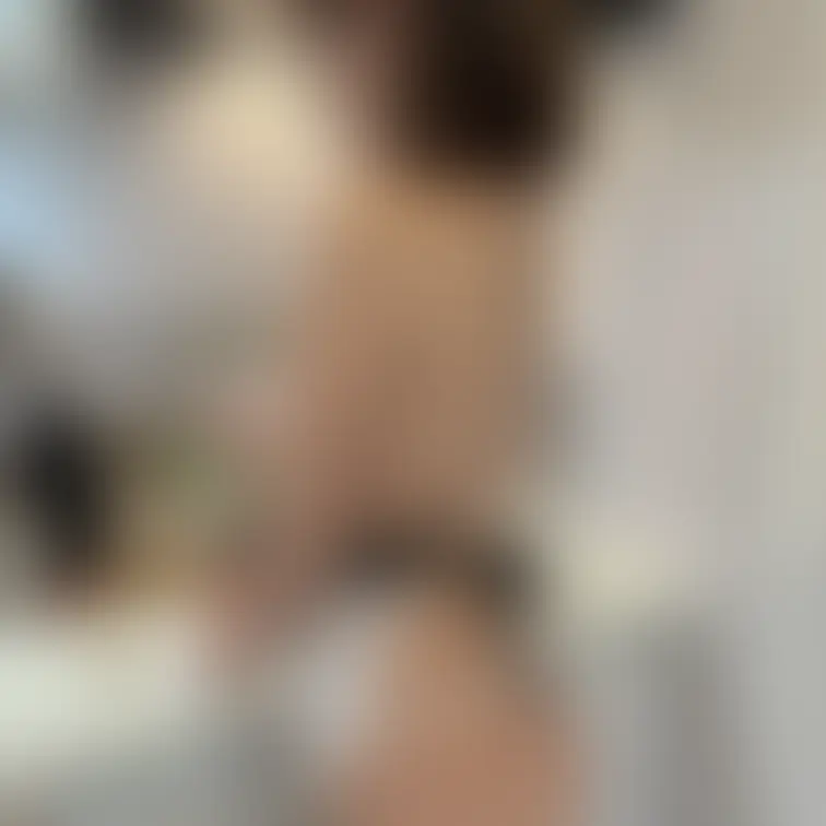 いつでもどこでもオナっちゃうHカップ事務員は冷蔵庫にも常備している　本編は部長プランよりご覧いただけます