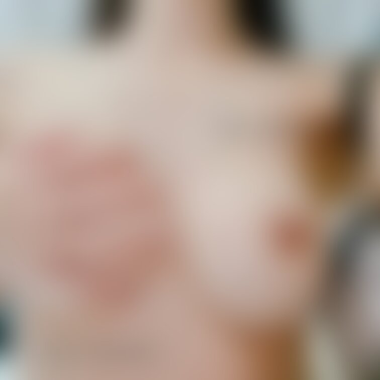 応援プラン様限定

おはおっぱい❤️
右胸は私の手のひらサイズです🥲
