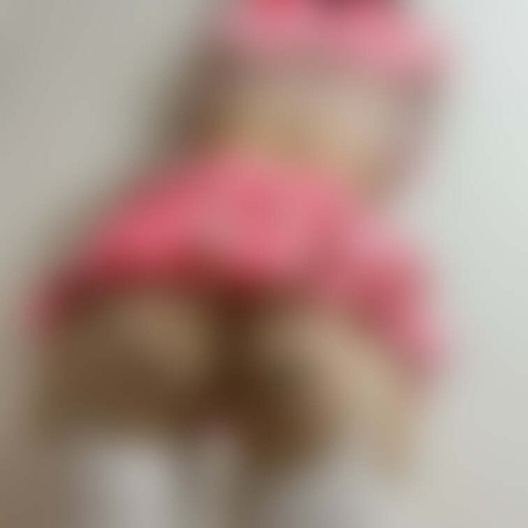 Xの続きです🧡店長さんの指示でバイト先の忘年会にこれで行きました😖🧡いちごの制服コスプレです😖🧡これからみんなに食べて頂