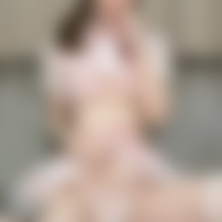 ノーブラで下乳見せちゃうえちえちナース💓
スカートをたくしあげてえっちなお誘い...🙈💕︎
「好きにしていいです
