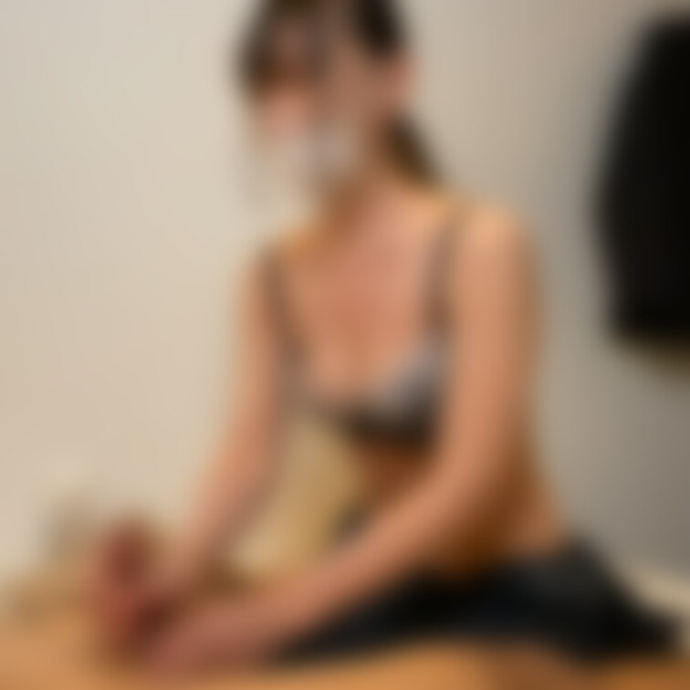 出張ローション手コキ○○○・ブラ見せオプション【スレンダー巨乳・佐伯（25歳）】

┈┈┈┈┈┈┈┈┈┈┈┈┈┈┈
