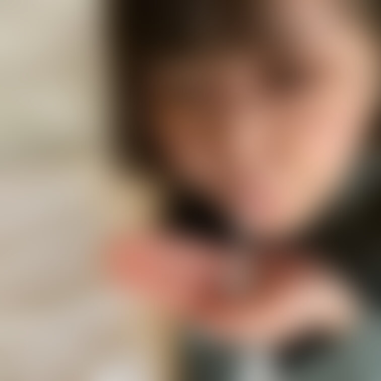 口内発射→からの口から漏れる大量精子

【フェラチオ口内発射】パンツスーツの美尻事務職員に大量口内発射!!本編はこち