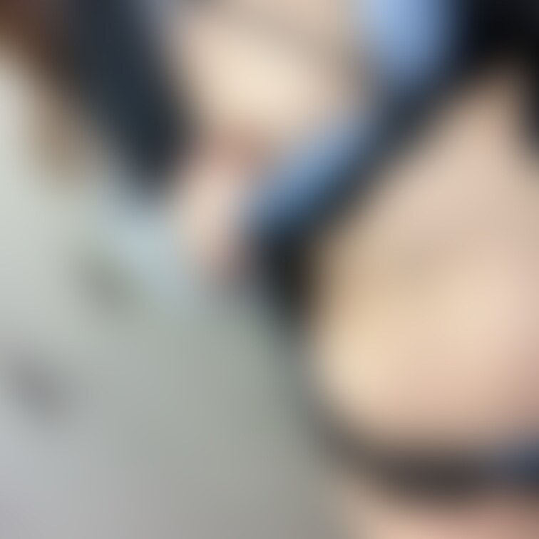 🌼Happyぷらん🌼
なう画像⸜(*´꒳`*)⸝

お寝坊しちゃったから会社のロッカーでくぱぁ🙈💞
カーテンの向