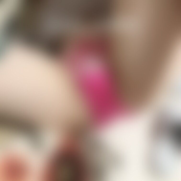 太ももの血管がうっすら見えてるのが👍