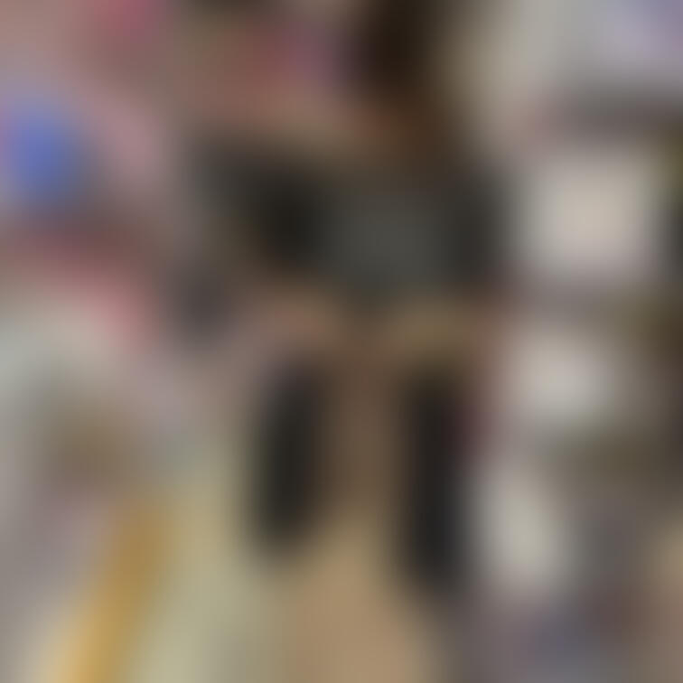 Twitterの続きです🧡アダルトショップで露出お買い物😖🧡遠隔ローターつけたままなのでむらむらとまりません😖🧡   