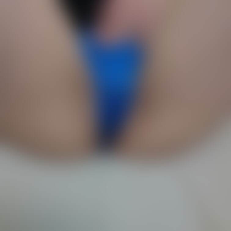 ブルーハワイぱんちぃー(´・ω・`)お尻をそえて