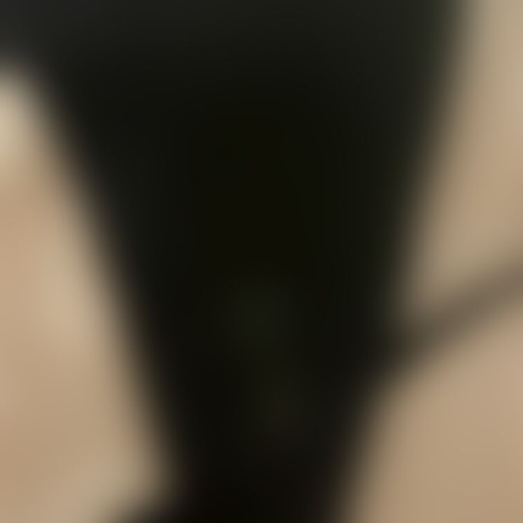 ちひろです。
先ほどの動画で履いていたパンツですが、
濡れすぎていて汚れてしまいました。
ごめんなさい。

