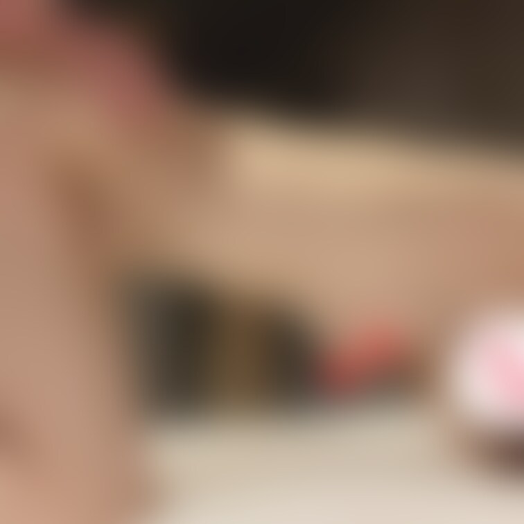 【無料お試しプラン】
動画の一部始終👍🏻 ̖́-‬
職場の先輩に誘われて、ホテルまで…👌🏻 ̖́-‬
自分から腰も