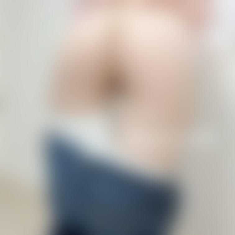 Twitterの続き💓
パンツまで脱げちゃった(,,._.,,)ハズ…💓
後ろから、、する❤?