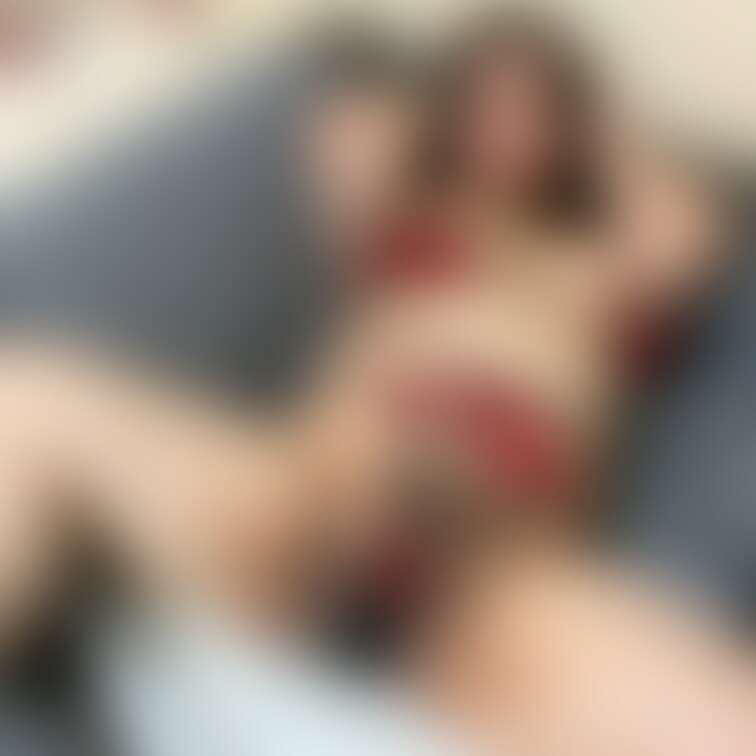 あやかです🐣
自分で言うのもなんですがヤリマンちゃんです😝
色んな人とエッチしたり色んなエッチのプレイを楽し