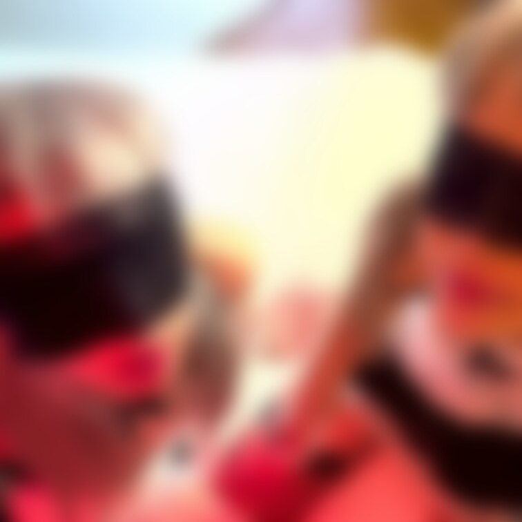 【１時間アナル舐め、ベロチュー、後ろの女に前立腺掘らせながら前の女にフェラさせる】

🔯後ろの美人にケツに指入れられながら前の美人にしゃぶらせる快感を知っているかい？🔯

どうもDです。今回は以前から考えていた【私だけが疲れず快楽だけをひらすら受け続け、最高の射精をビデオに収める】を実現してきました。

結果の１０代時のような勢いで大量のザーメンを放出することができました。

約１時間いろんな角度でのベロチュー、ダブルアナル舐め、ダブルフェラ、ダブル乳首舐め手コキ、ベロ射からのダブルお掃除フェラとマニアな方にはきっと満足していただける自信作です💖