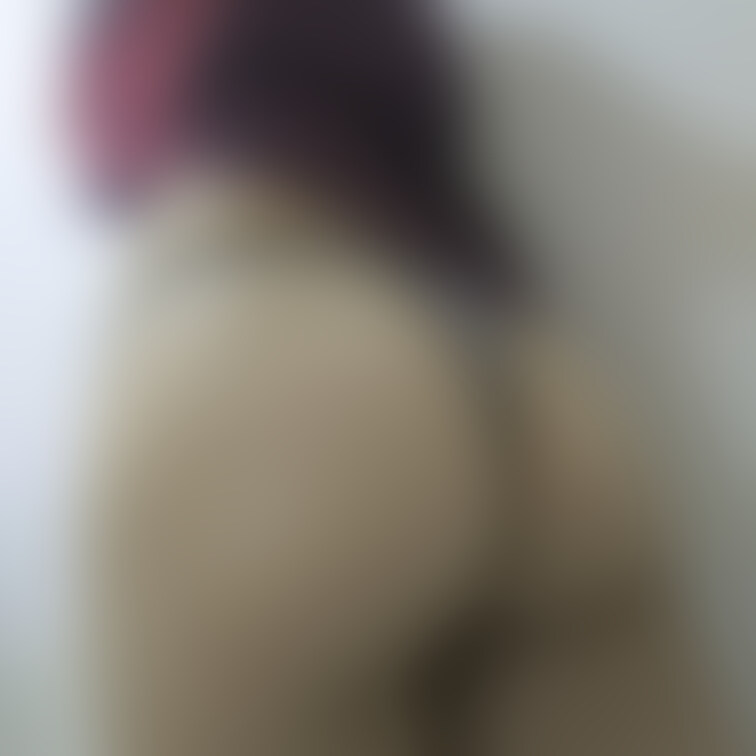 職場でのえちえち自撮り写真！ナース服の下のTバックを見せつけてきます！ギリギリの食い込みです！