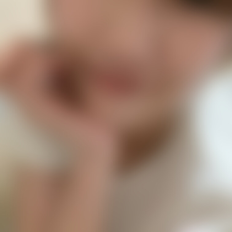 せいなフェチのあなたに😙✨
完全顔出しせいな．２枚目は寝起きせいなと添い乳写真💕
ぜひ『せいな応援プラン📣』で沢山見