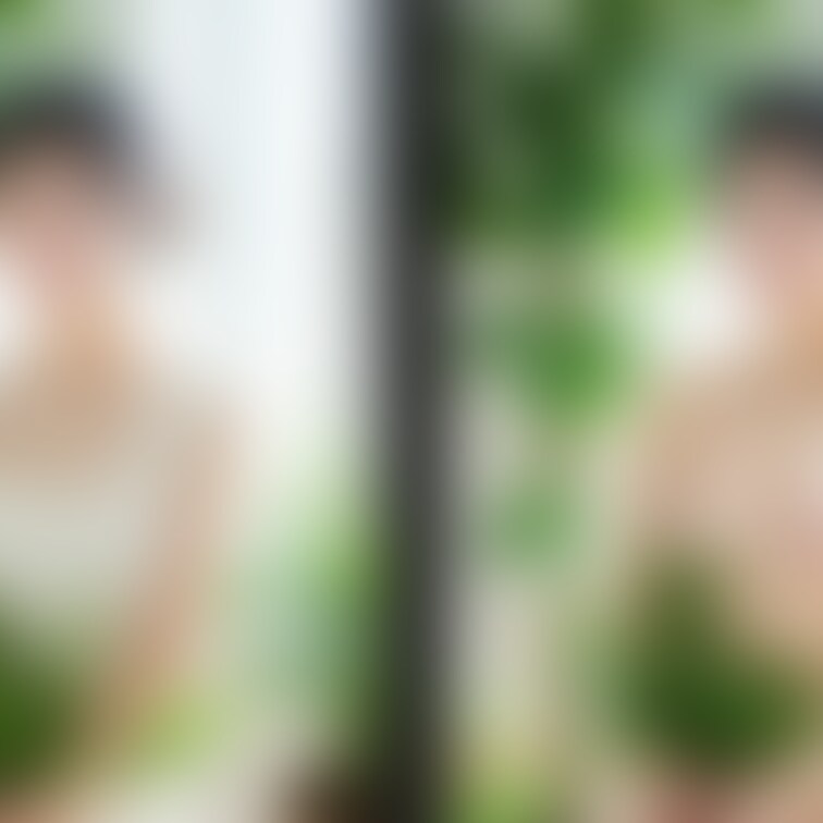 着衣と脱衣を並べた画像です。画像№565