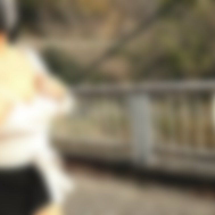 【ダム＆足湯公園露撮編】
特別、欲張り用
静かな湖畔～を見下ろす橋😆
風があると水辺って恐ろしく寒いです😢
冷え