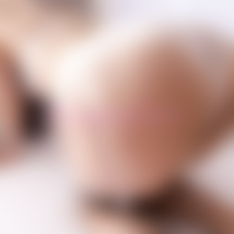 おっきなおちり🍑も
○○○乳が出ちゃうおっぱいも
愛してね💖