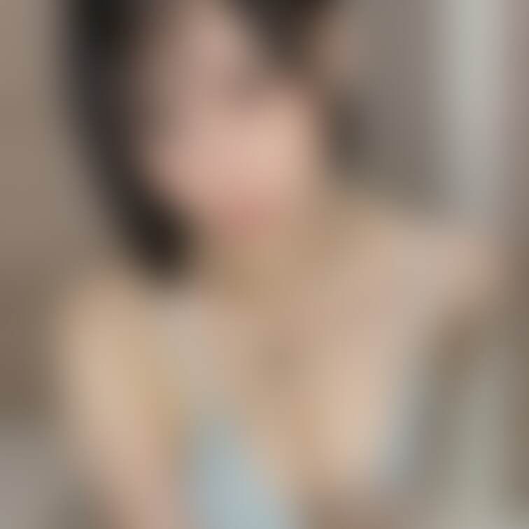 開設記念🩵🩵🩵
乳首が出てるょ 👍

このくらいの撮影なら週3は出来そうだなーという感じです💭