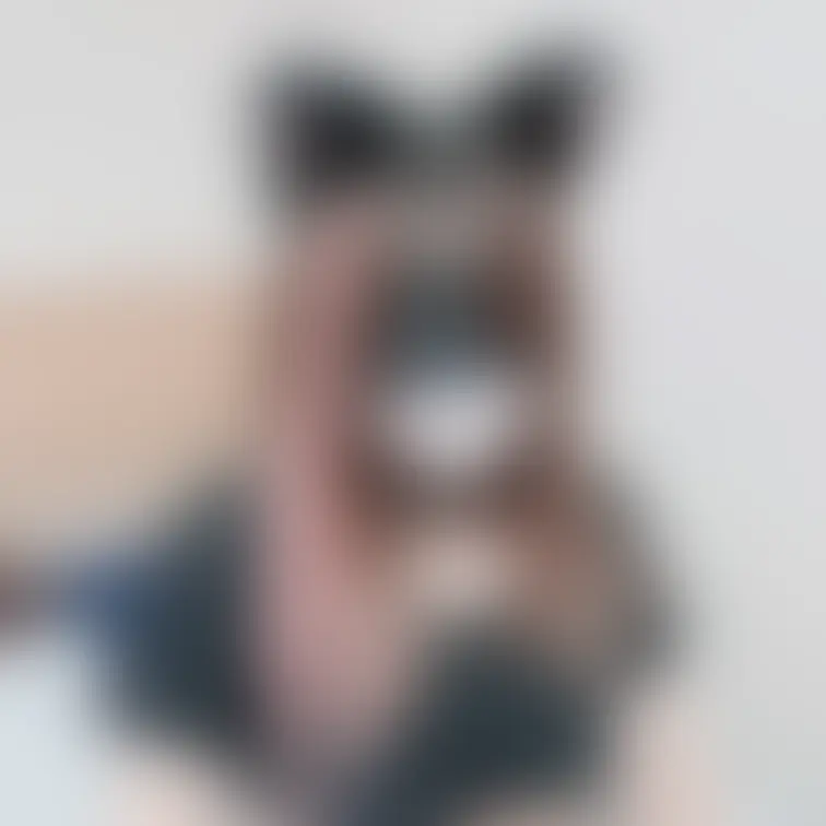 ももにゃんです。
ち○びに鈴付きクリップ付けられて動く度にちゃりちゃり音がなって恥ずかしいです。
でもきもちよくてま