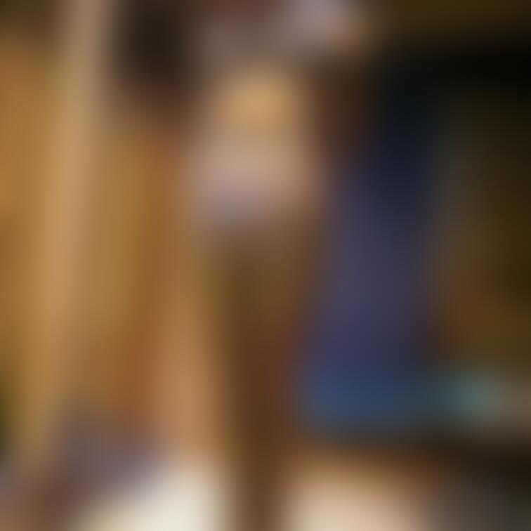 脚も縛られ身動き取れないようになっちゃいました。