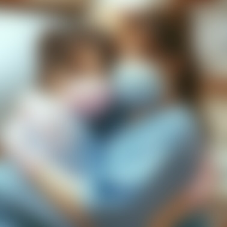 抱き合う歯科衛生士