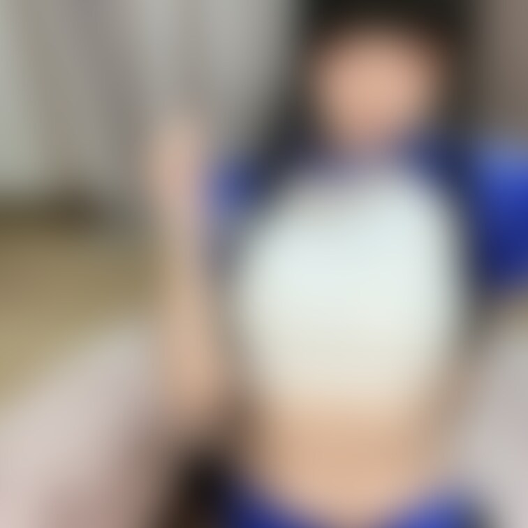 エナメルのブルマ〜と下乳🫶
